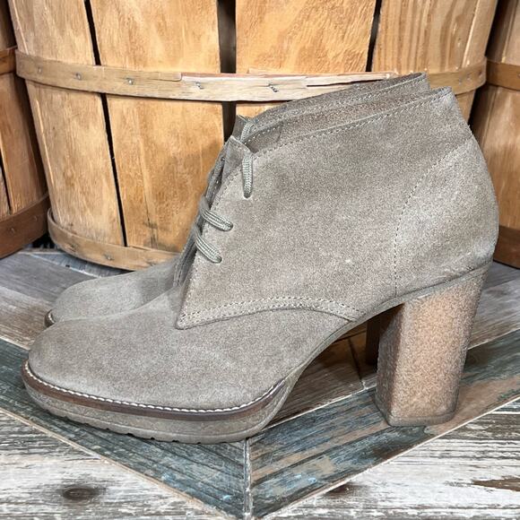 J.Crew MacAlister Chunky Heel Sand Suede Italy Desert Ankle Boots Womens Size 10 - Picture 2 of 11